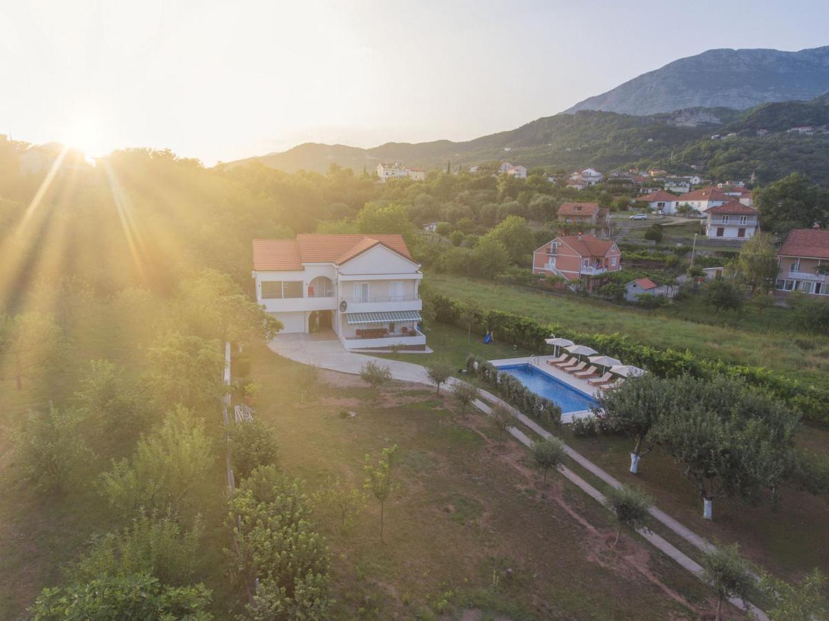 Villa Montanja تْشيرسيك نوفي المظهر الخارجي الصورة
