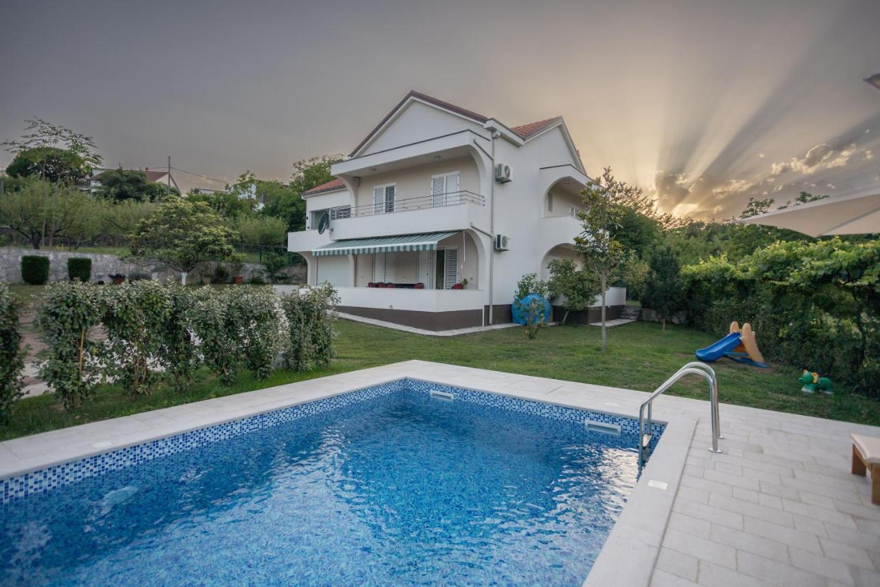 Villa Montanja تْشيرسيك نوفي المظهر الخارجي الصورة